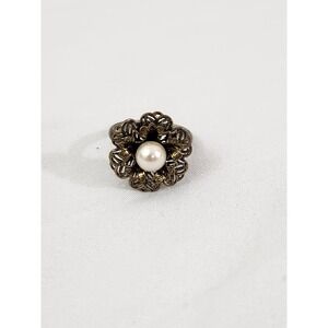 Flower‎ Ring with Pearl Center Vintage Style Cocktail Ring Statement